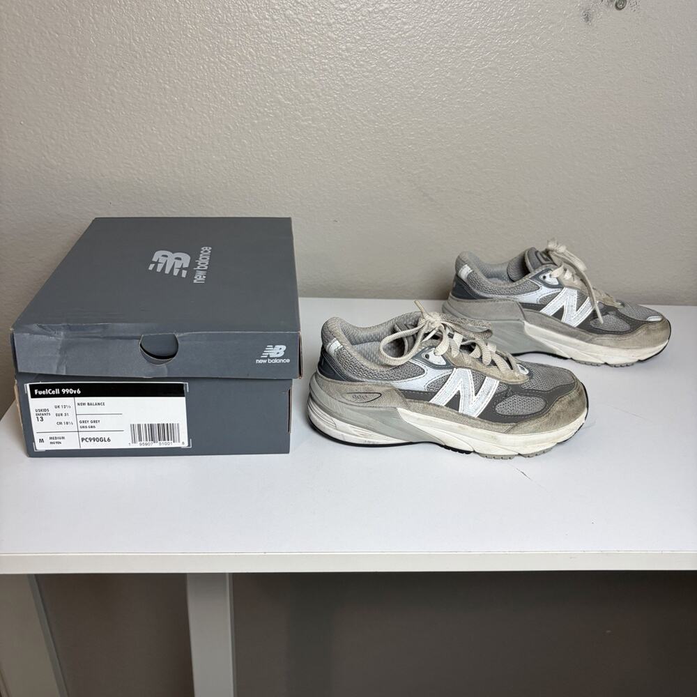 New Balance FuelCell 990V6 Youth Kids Size 13 Grey Running Shoes Sneakers